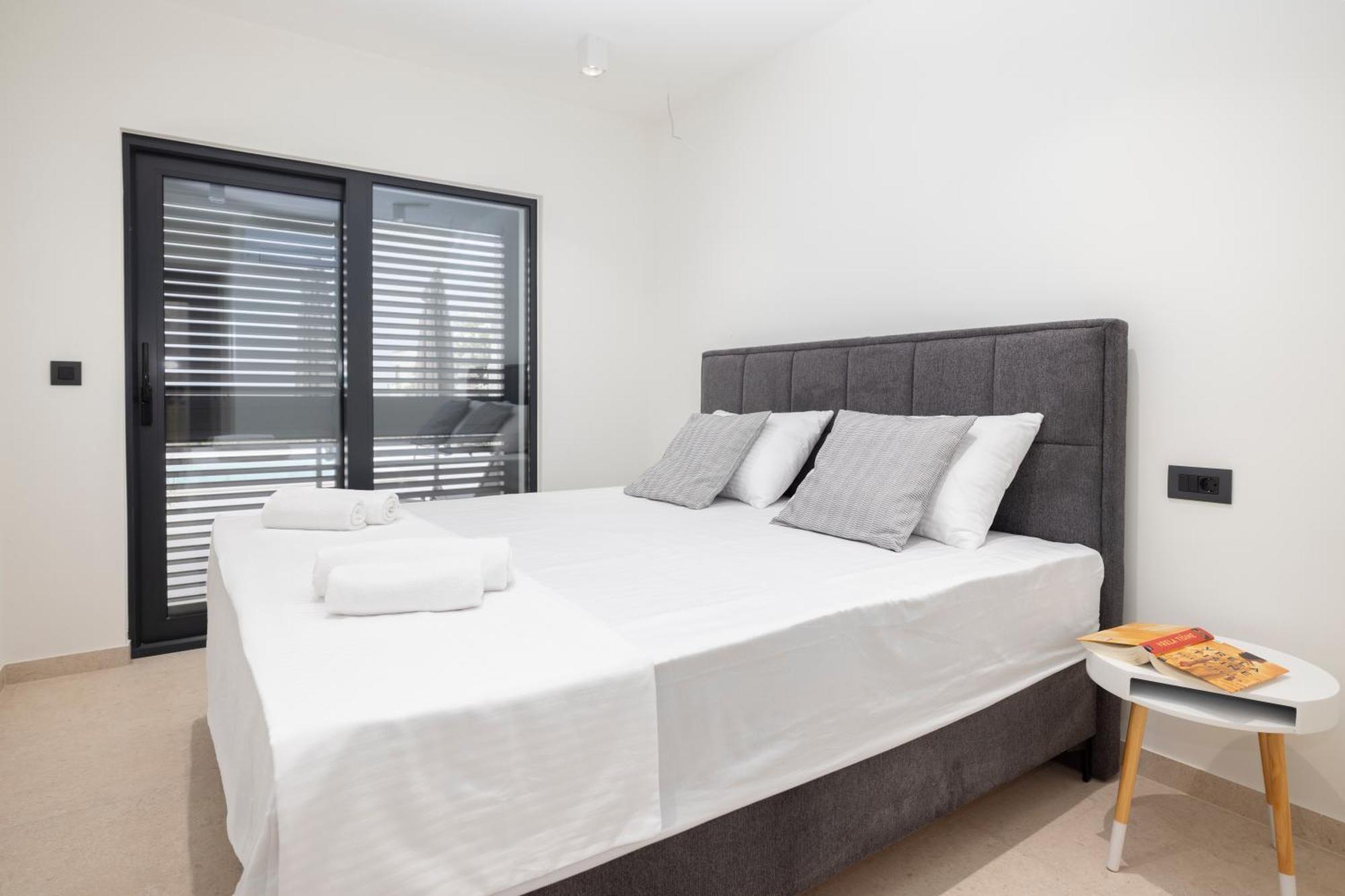 Silva Maris Apartments Makarska Exterior foto